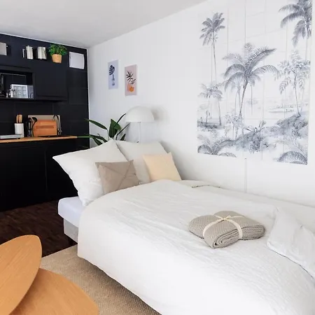 Apartment Global Living - Design I Rathausplatz I Beamer I Ac I Kitchen I *