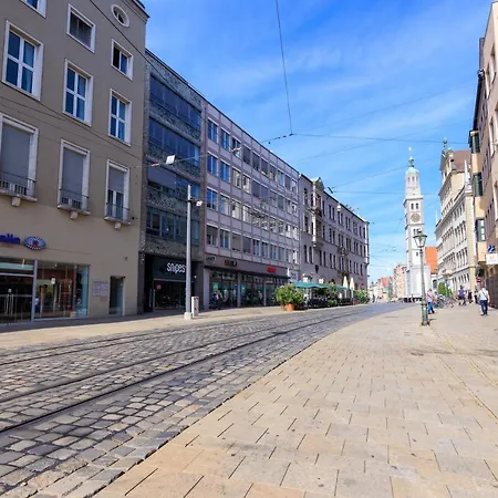 Global Living - Design I Rathausplatz I Beamer I Ac I Kitchen I * Augsburg
